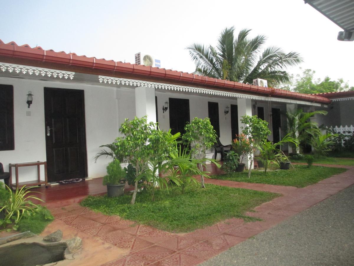 Uppuveli Beach House Trincomalee Exteriér fotografie