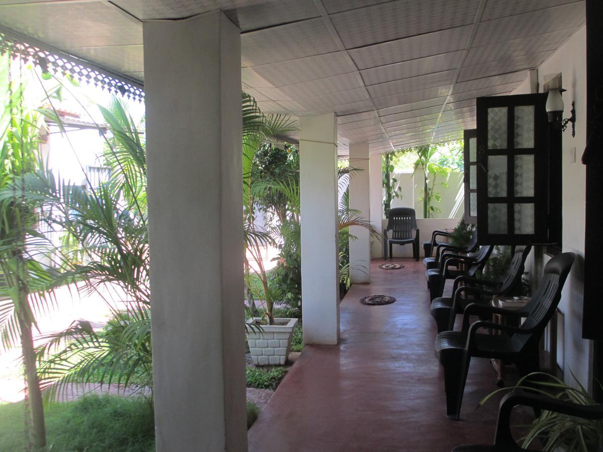 Uppuveli Beach House Trincomalee Exteriér fotografie