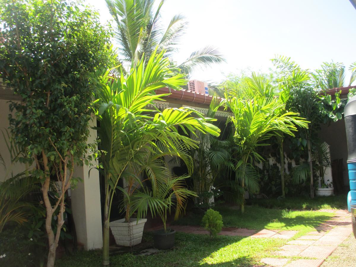 Uppuveli Beach House Trincomalee Exteriér fotografie
