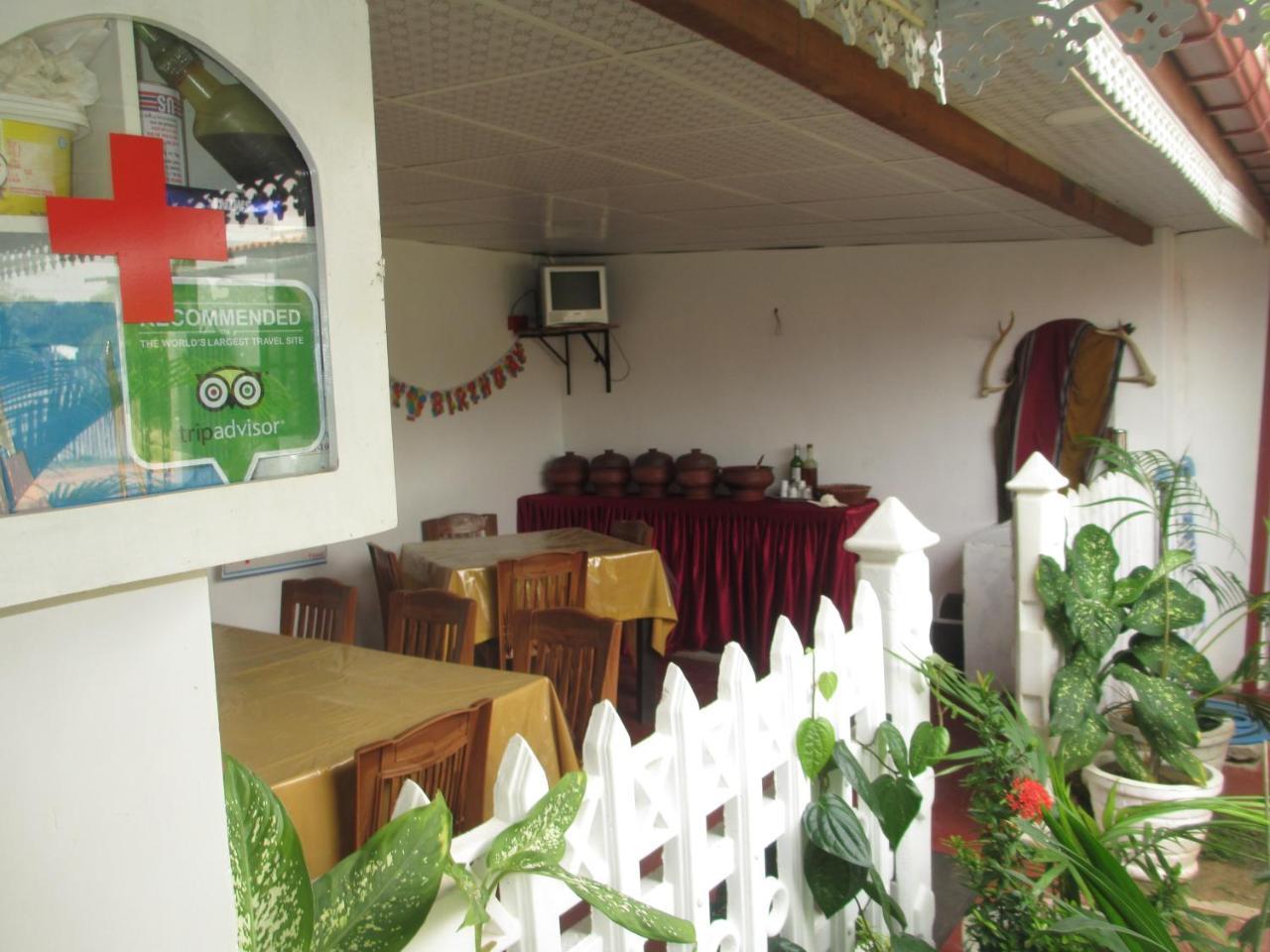 Uppuveli Beach House Trincomalee Exteriér fotografie