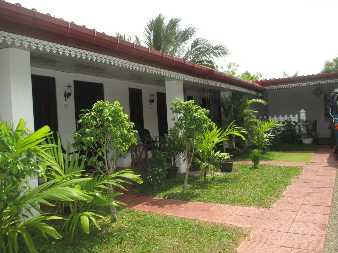 Uppuveli Beach House Trincomalee Exteriér fotografie